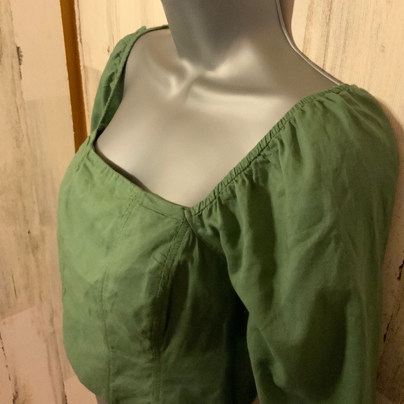 Cropped Top - Picture 2 of 5